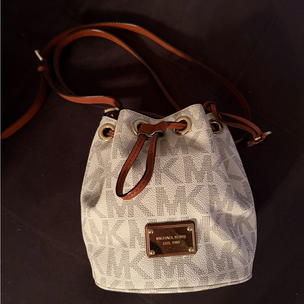Michael Kors Cream and Brown Bucket Bag